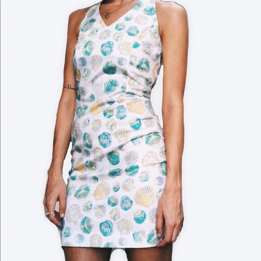 Harold’s cotton shell print bodycon dress